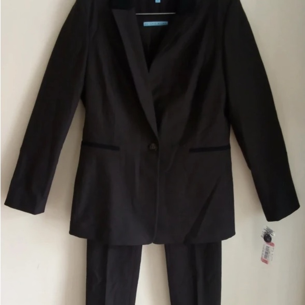 ANTONIO MELANI Classic Black Blazer